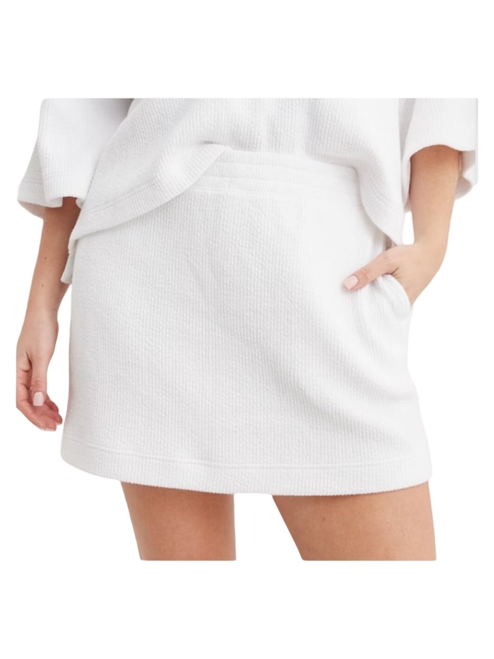 Aerie Wonder Mini Skirt in white color